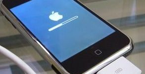 Guida: Ripristinare il firmware 3.1.2 con downgrade da 3.1.3 su iPhone e iPod Touch